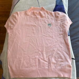 Pink Short Sleeve Sweater with Embroidered Heart